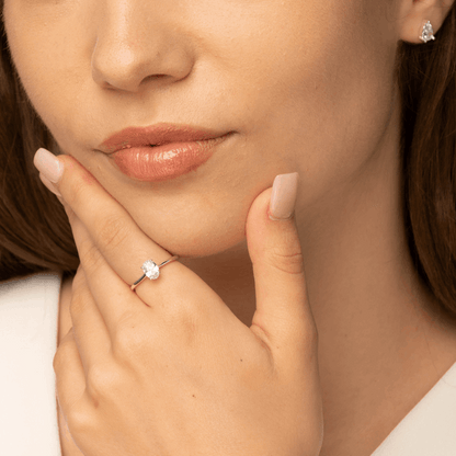 Oval Crystal ring - Cubic Zirconia Gold Ring, closeup